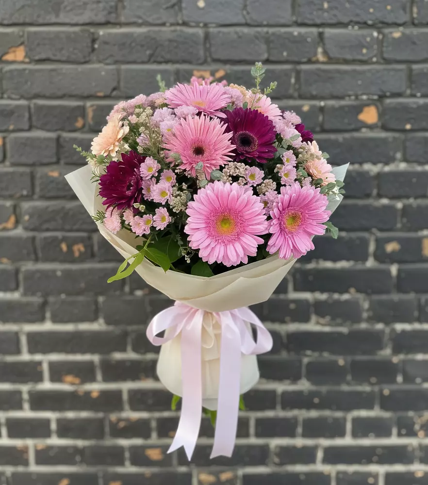 Букет цветов из: Герберы и Хризантемы в Петровское