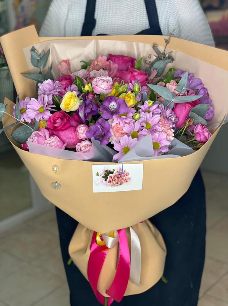 Букет цветов из: Хризантемы, Гвоздики и Альстромерии в Петровское