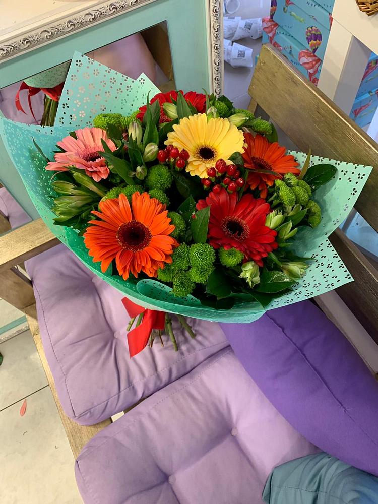 Букет цветов из: Герберы, Хризантемы и Альстромерии в Петровское