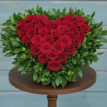 Цветочная композиция из Розы в виде сердца в Петровское