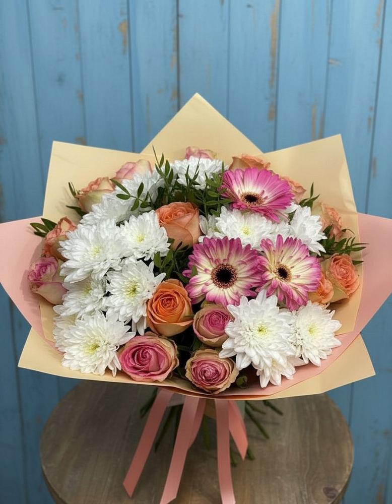 Букет цветов из: Розы, Герберы и Хризантемы в Петровское