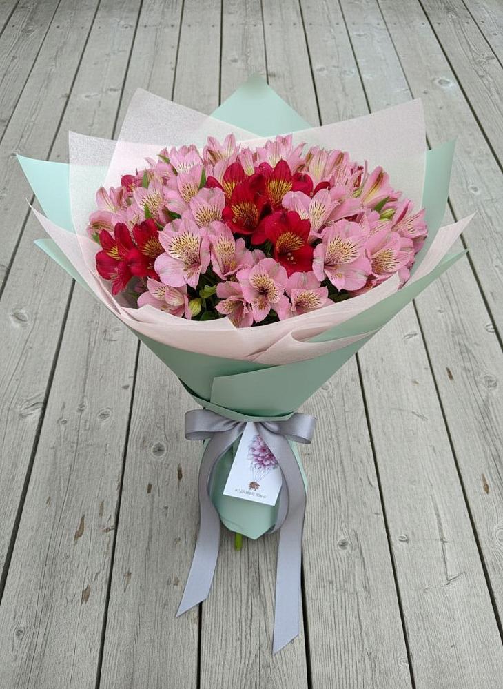 Букет цветов из: Альстромерии в Петровское