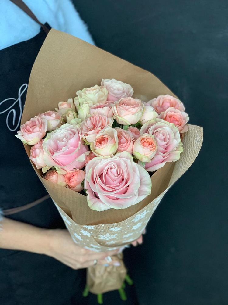 Букет цветов из: Хризантемы и Розы в Петровское