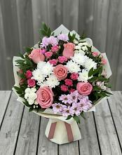 Букет цветов из:  Альстромерии, Гвоздики, Розы и Хризантемы #REPLACE_PRED# Петровское