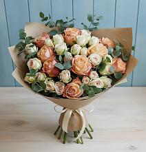 Букет цветов из:  Альстромерии и Розы в Петровское