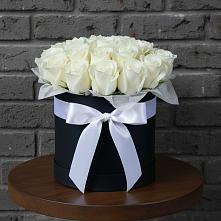 Цветочная композиция из Розы в шляпной коробке в Петровское